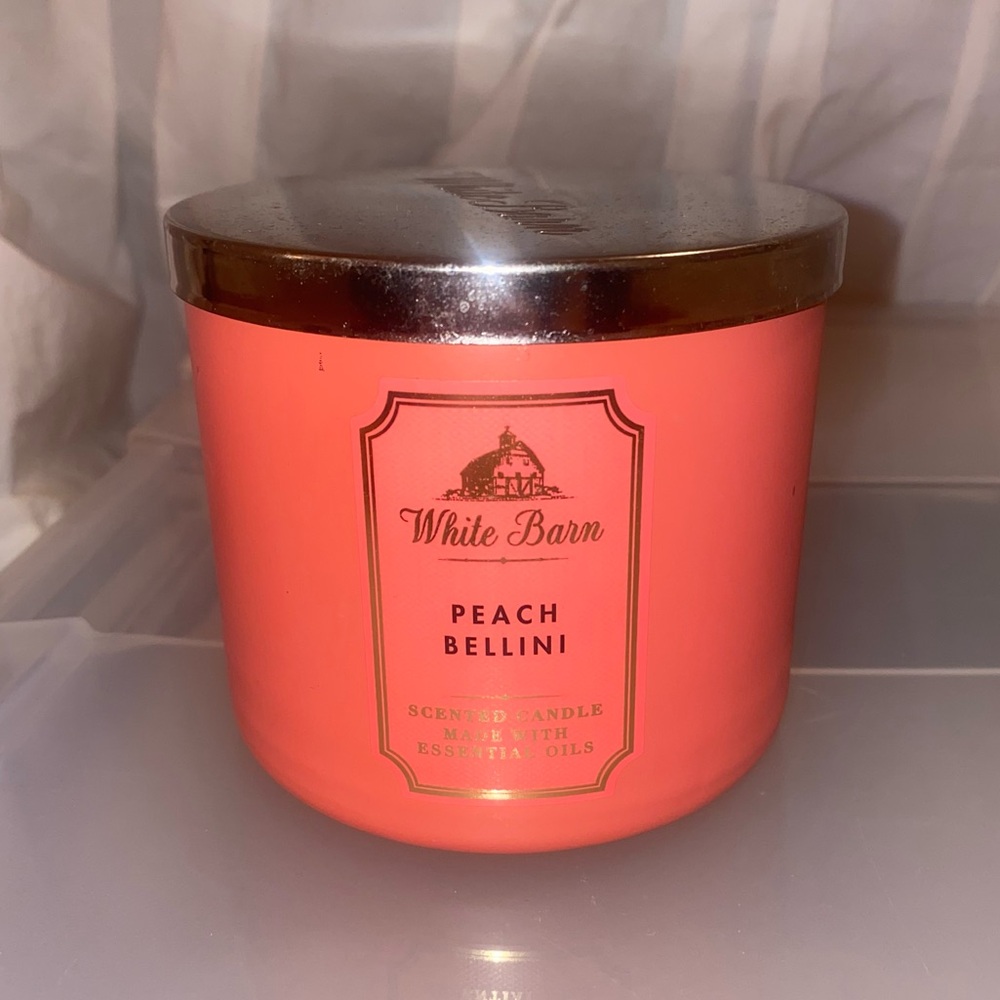 Bath and Body Works Peach Bellini Candle
